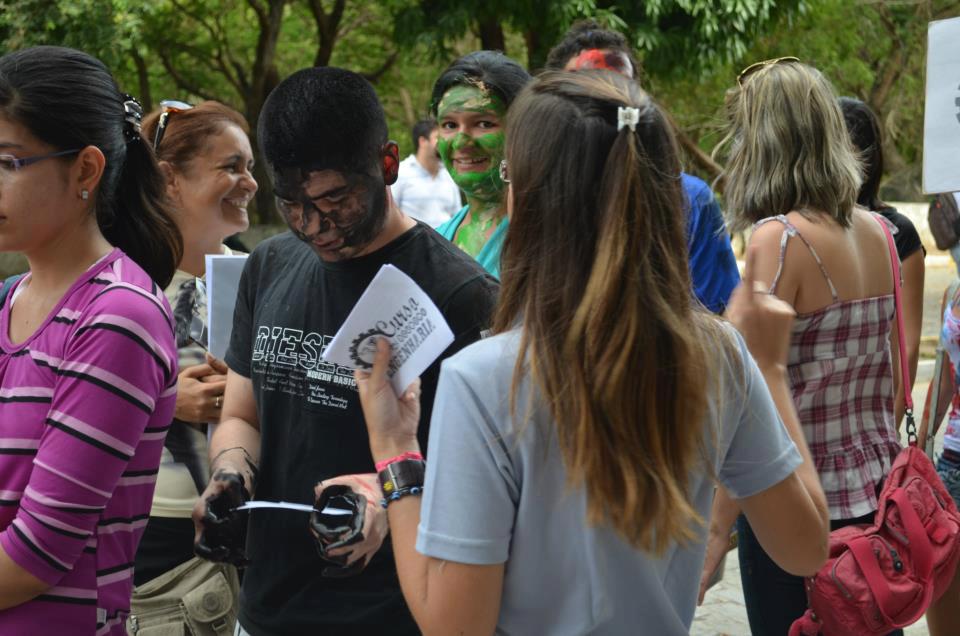 397373_428466173889193_589356198_n